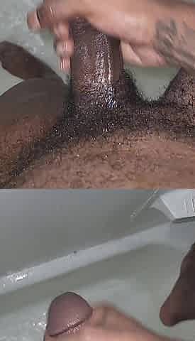 1023FEET jerkoff in stepsisters shower