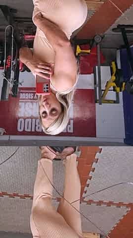 home made amateur blonde Masturbating