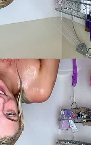 Very Hot Amateur Blonde Plump Teen on Webcam