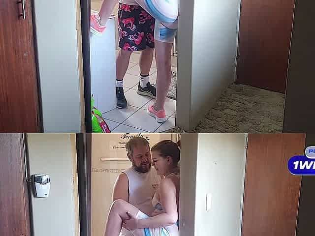 Quickie with the neighbours wife in the bath