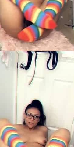 Amateur hottie solo masturbation