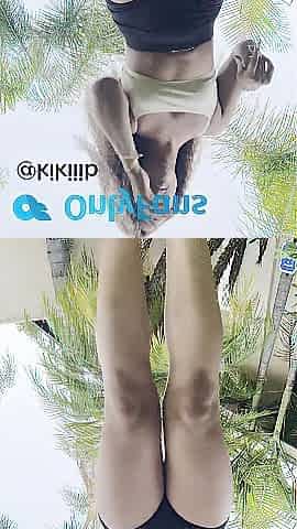 flaunting my consummate feet for you to imagine wanking your shlong