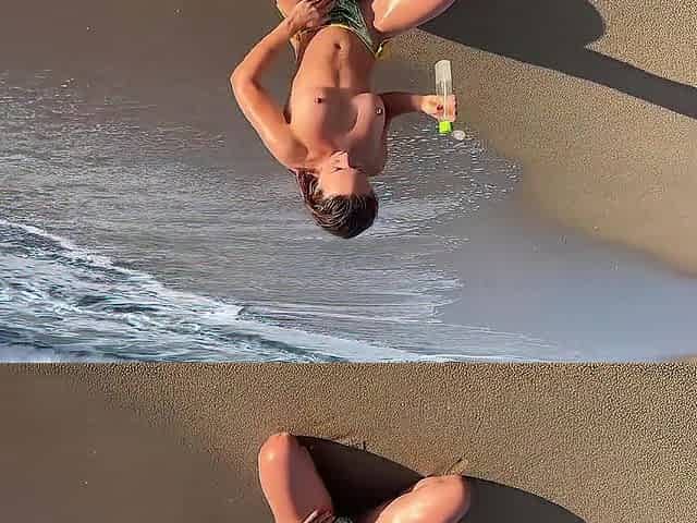 Bare hotty showing off her flawless body on public