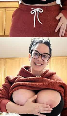Big boob brunette masturbates on webcam