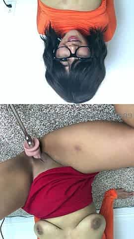 Webcam Asian camgirl testing brand new toy