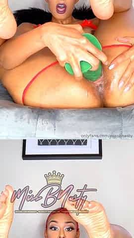 Beautiful wife masturbating show with webcam with toys