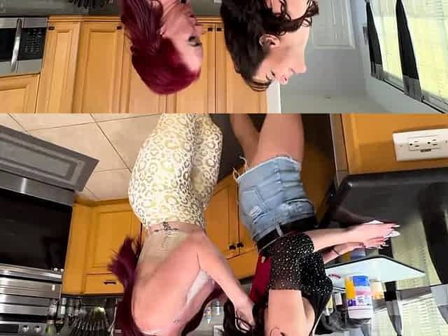 Fetish brunette lesbians fist