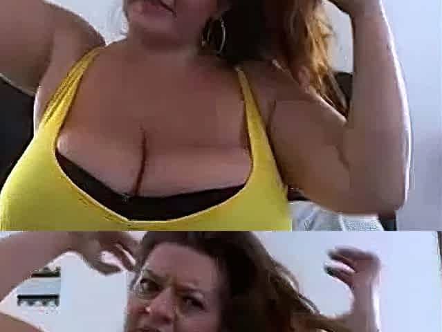 Big Boobs on Webcam - Oops Moment Caught at 4:00