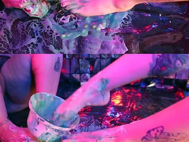 Messy Feet in Cotton Candy & Cream