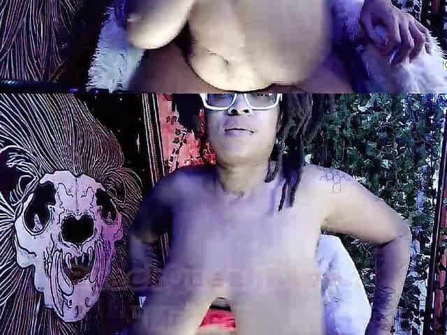 Parking this epic booty on your face