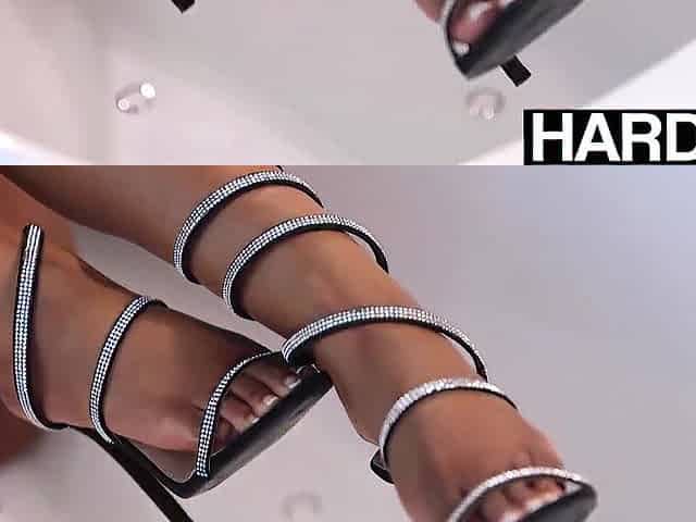 Large Bootied Black Chick Hardcore Railed By MASSIVE Dong - Lala Ivey - HardX