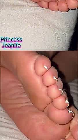 Very Close up Sexy Feet Delicate Tiny Toes POV