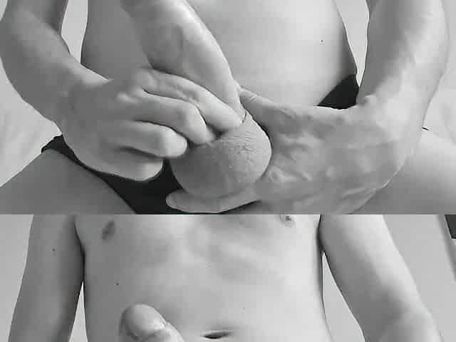 SLIM HUNK WITH GIANT GORGEOUS LARGE COCK JERK OFF SOLO