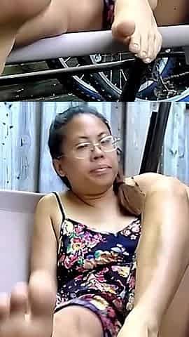Fit Pinay Goddess Showing off the Soles of Her Small Feet Outdoors - Sole Show Volume 5
