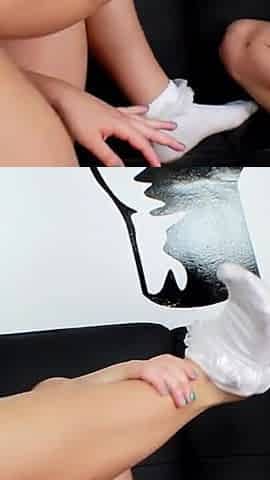 Lesbian Pussy Footjobs: Megan