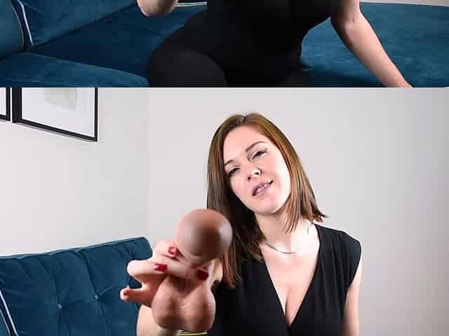 Big boobs milf masturbates with her dildo