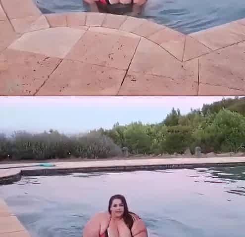 Flashing Plump wife