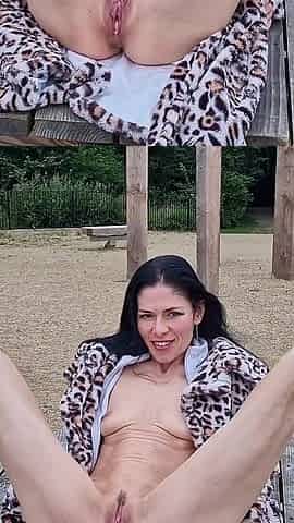 Pussy Close up Outdoor and Pissing