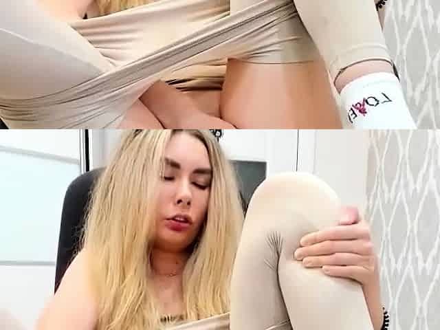 teen Squirt In Leggings
