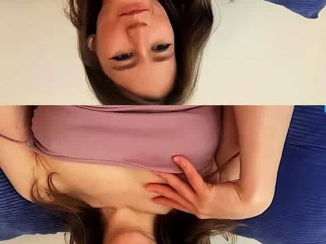 Amateur webcam babe showing her sexual goods