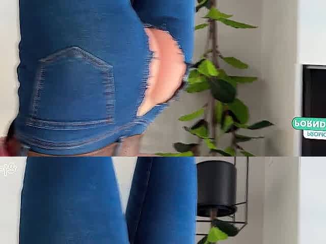 Thicc Stepsis in Torn Jeans Rides Hard to Shred Pounds!
