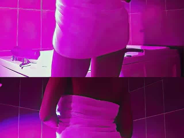 Huge Black Booty in Soapy Tub - Carnal Bubble Washroom Tease.