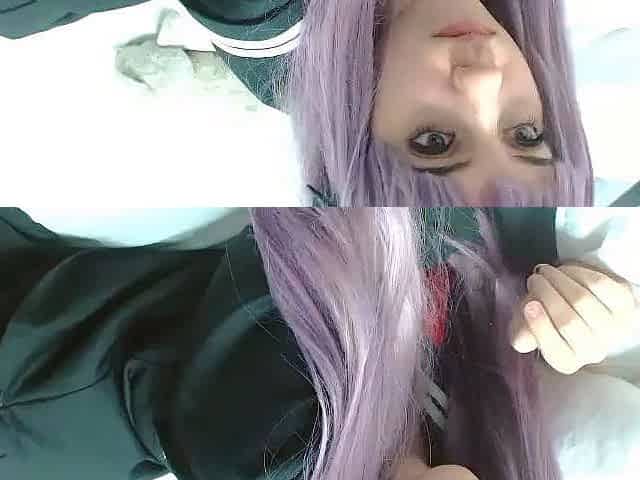 Webcam Teen masturbates and pretends you came in her mouth
