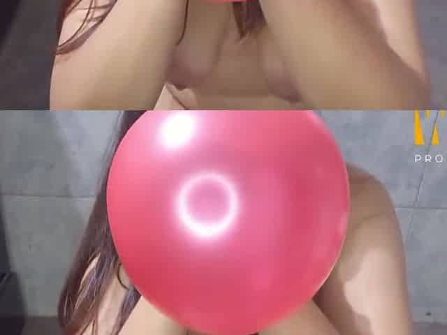 I Masturbate With My Balloon, Dildo, And I End Up