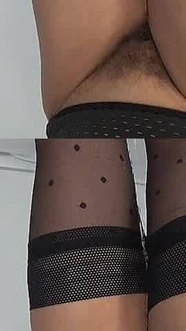 I Pee on My Beautiful Feet in Stockings