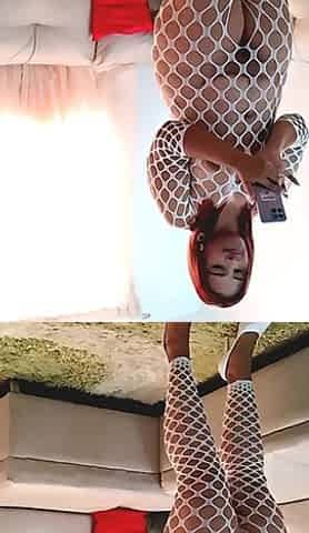 My Photo Shoot Goes Better Than I Expected I Got a Creampie in My Pussy