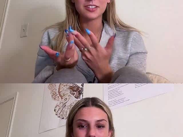 Amateur Webcam Cute Teen Plays Solo with Big Dildo