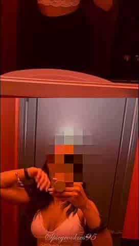 AMORE Ho VOGLIA portami al CLUB SCAMBISTI FAMMI RIEMPIRE DI SBORRA DA 5 CAZZI (CUCKOLD DIALOGHI ITA)