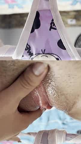 Beautiful Gitl Masturbating