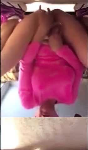 MILF selfie masturbation