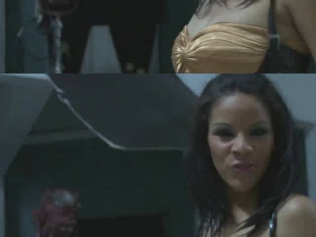 Latin babe Mommy riding knob