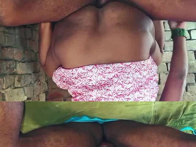 Hot Indian Pregnant Bhabhi Apne Husband Ke Lund Pe Apne Chut Ka Pani Nikal Diya.pati Ne Apne Patni Ke Bur Me Pesab Kar Diya