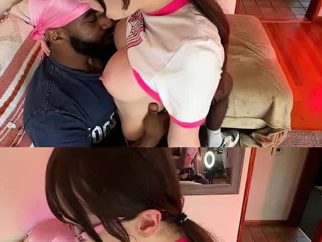 Horny Ohdangmimi Seduced Gamer Daddy For Anal On The Couch
