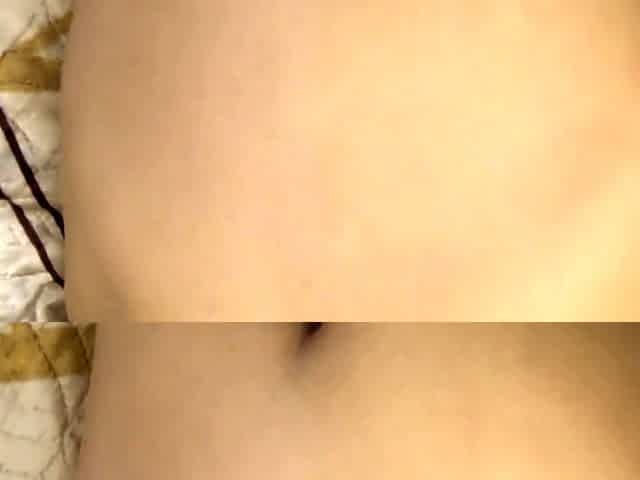 Solo brunette babe masturbates with small dildo on webcam