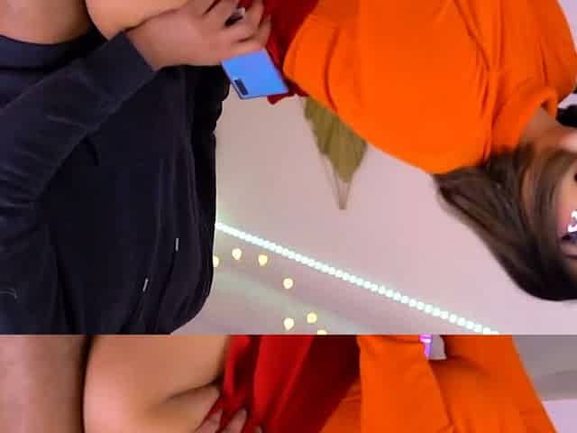 Lela Sohna Wears Velma Cosplay to Fuck