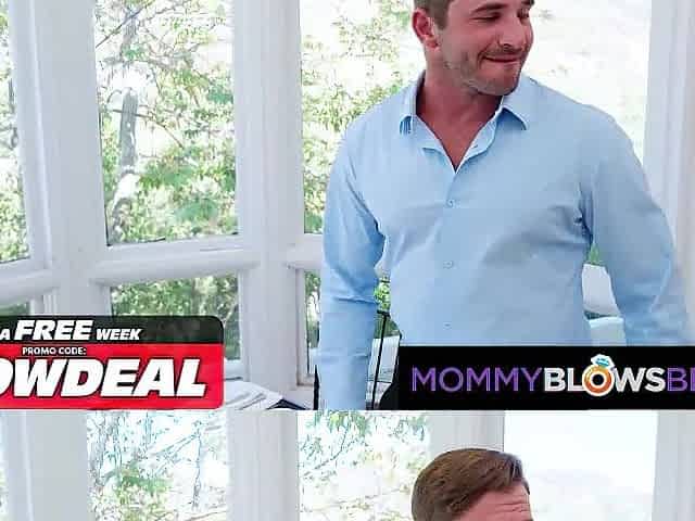 Timid mother I'd like to fuck Ivy Deepthroats Then Milks Him with Soles