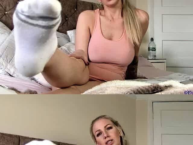 Danielle Maye XXX - Big Smelly White Socks