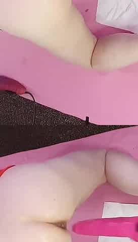 Fucking Machine and Magic Wand Vibrator Masturbation with Essex Girl Lisa