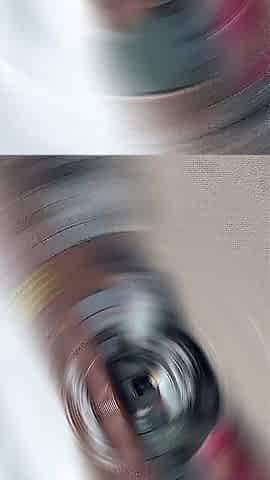 Nasty mother i'd like to fuck wanks in the public throne room squirting all over the floor