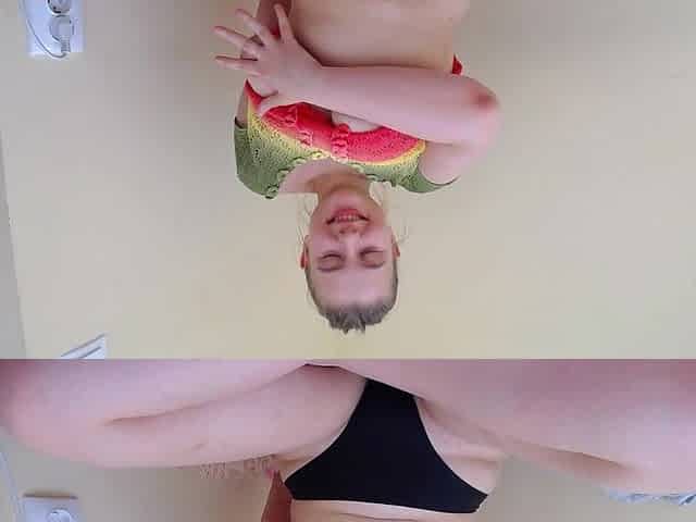 Naked Teen with Curvy Body
