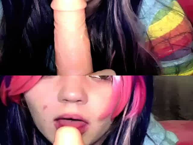 Amateur young teen solo masturbation on her livingroom