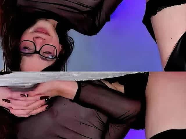 Amateur Webcam Teen Flashes Masturbates