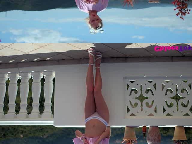 Blonde solo jerking off