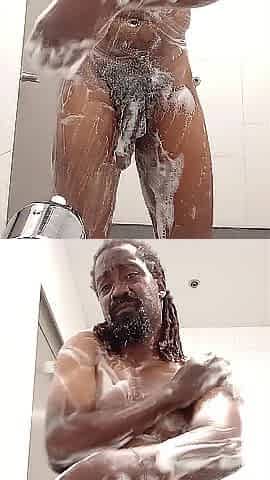 Cleaning my butt and weenie cubby da porn hubby