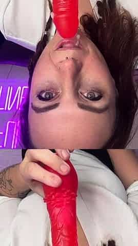Amateur Webcam Teen Masturbates And Teases
