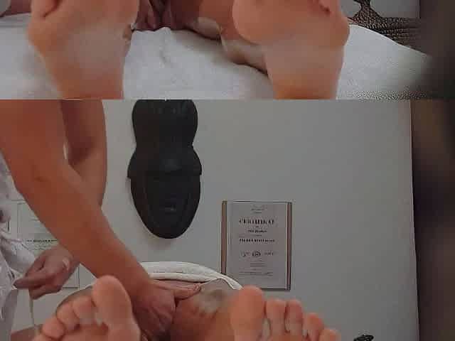 Amateur fucking while on hidden cam